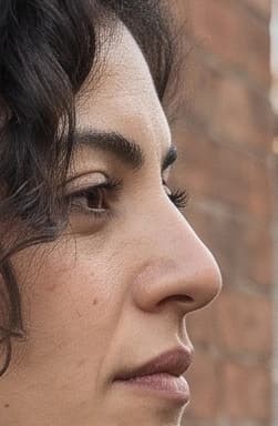 Unretouched task detail pixel crop from profile-nano-1