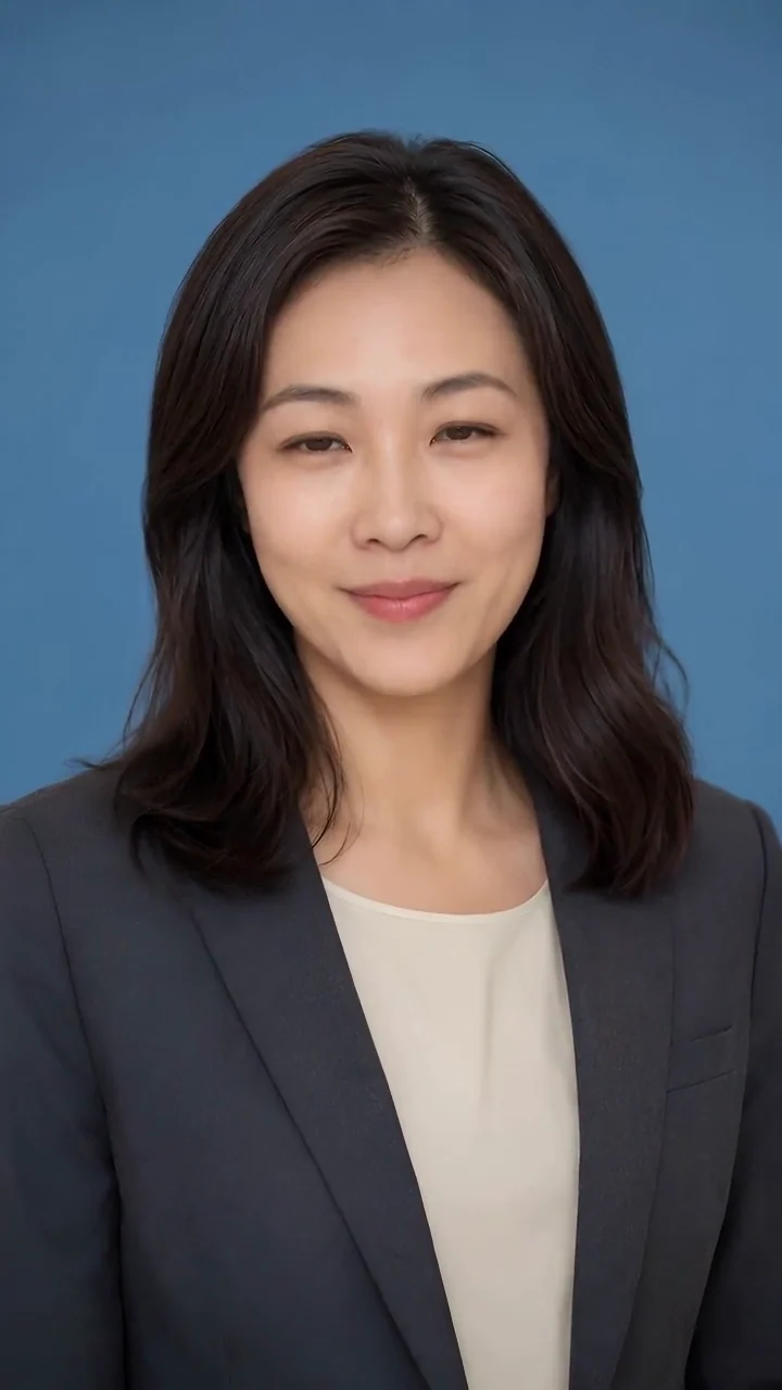 Fictional adult presenter delivering a direct-to-camera message